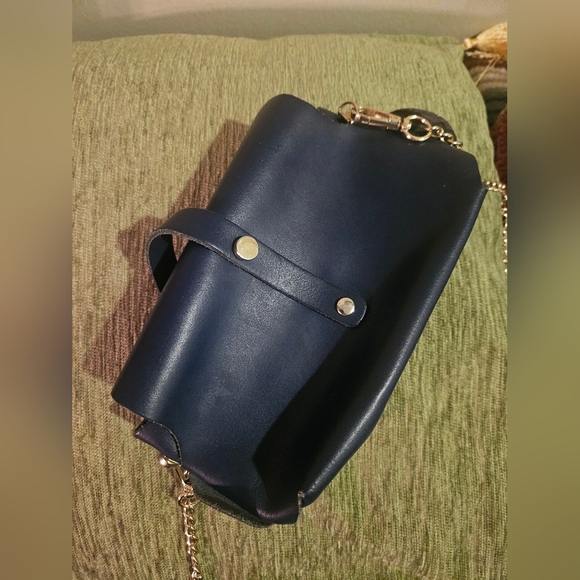 Pelle Navy Made In Italy Leather Gold Chain Mini Purse - Picture 10 of 13